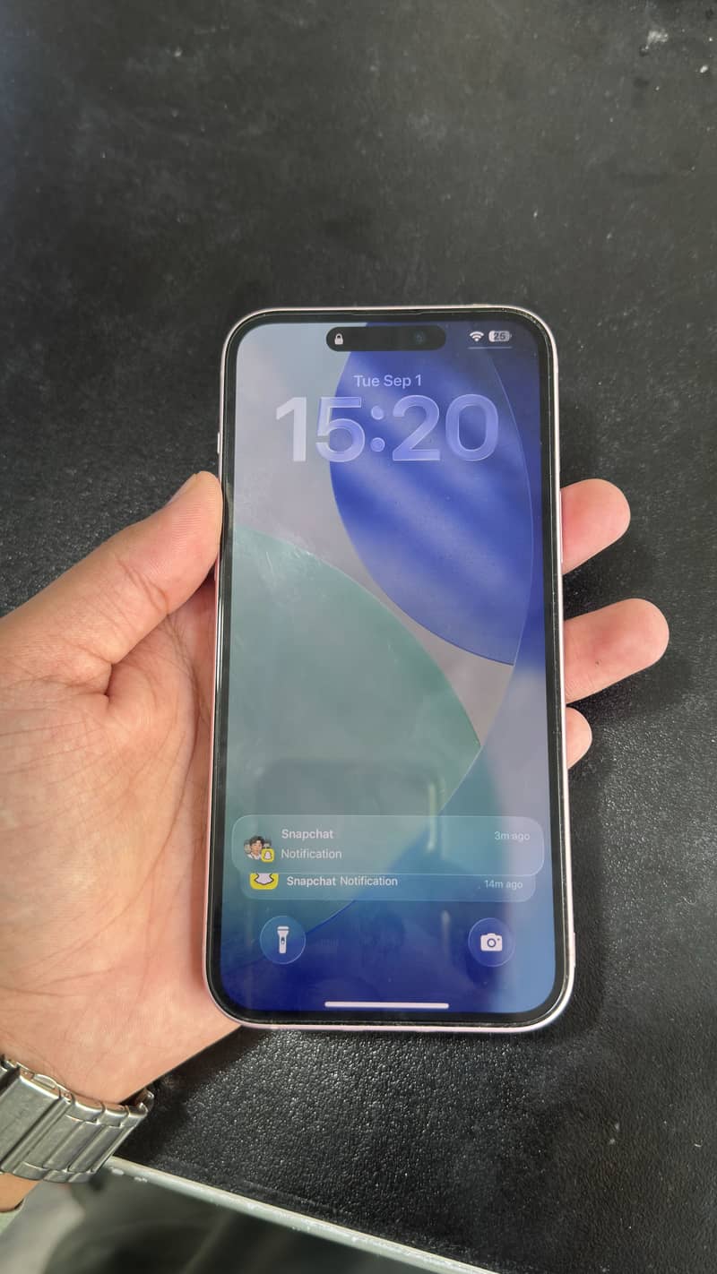 Apple iPhone 15 plus 4