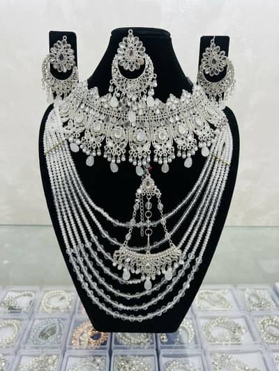 China gold bridal jewelry set - Chokars+Earrings+Mang Tikka - Silver