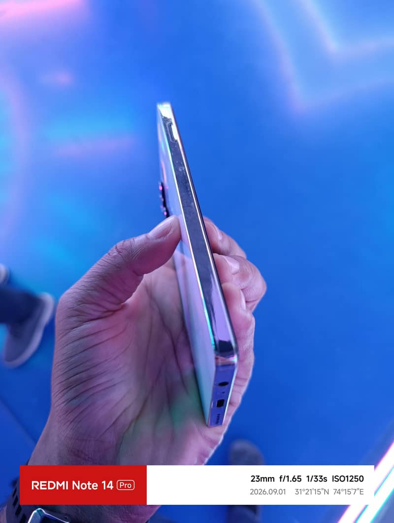Tecno CAMON 20 2