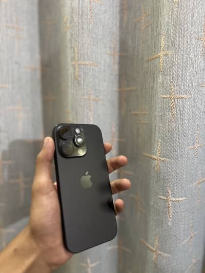 Apple iPhone 16 Pro