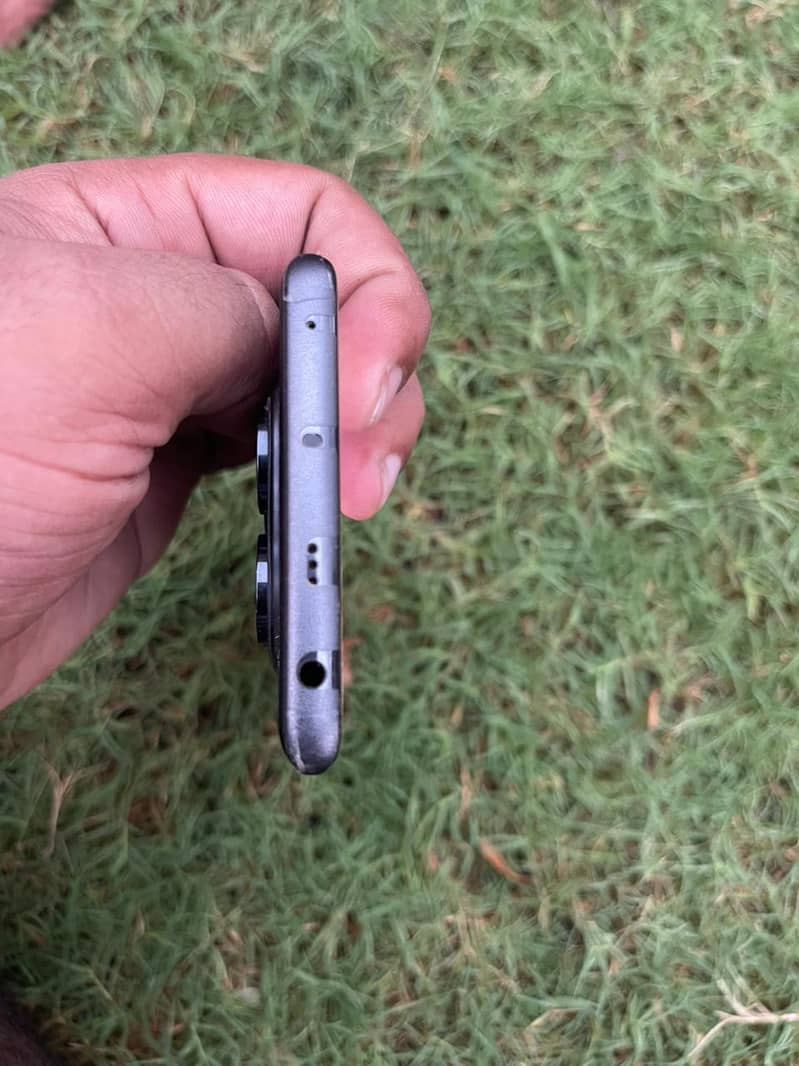 Redmi Note 14 pro 4