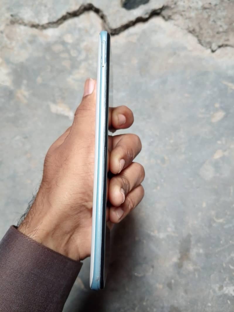 Samsung Mobile A50 6