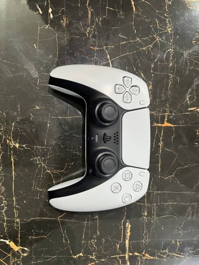 PS5 DualSense Wireless Controller – Original – 9/10 Condition