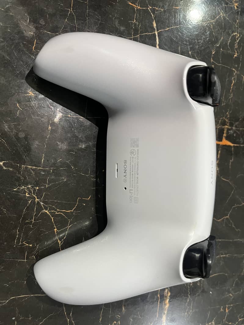 PS5 DualSense Wireless Controller – Original – 9/10 Condition 2