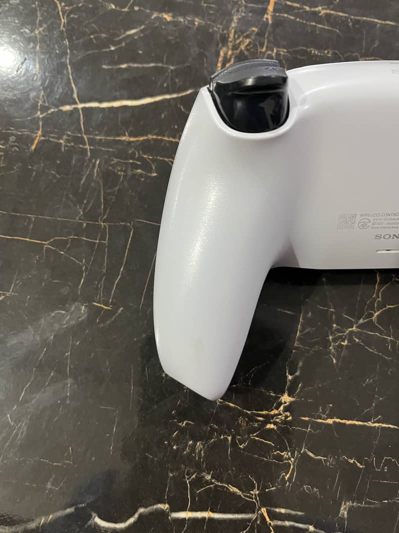 PS5 DualSense Wireless Controller – Original – 9/10 Condition 12