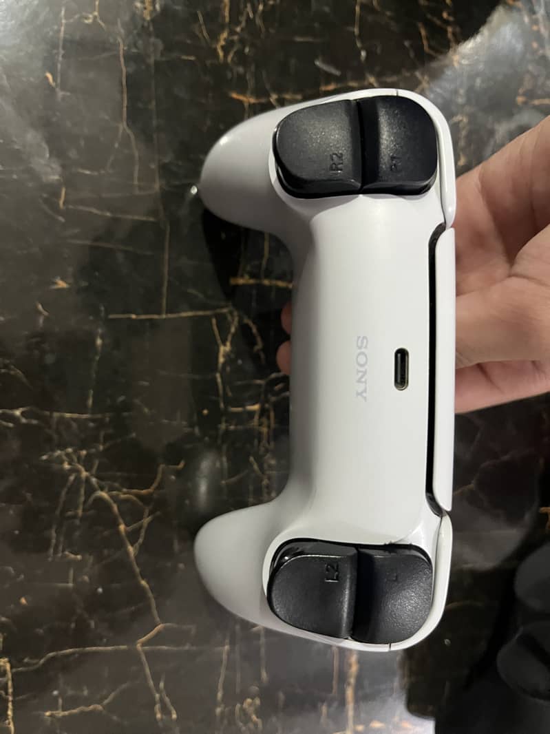 PS5 DualSense Wireless Controller – Original – 9/10 Condition 14