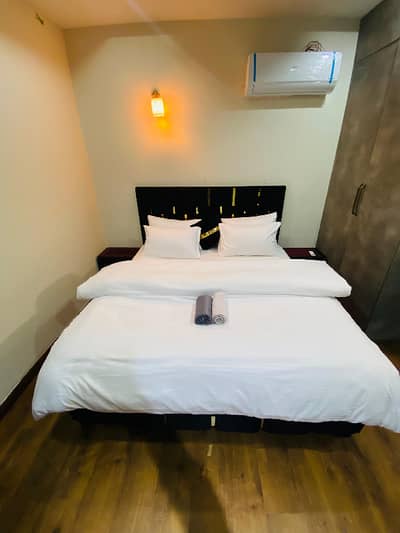 One bedroom apartment per day short stay weekly for rent