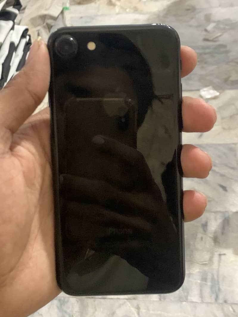 Apple iPhone 7 5