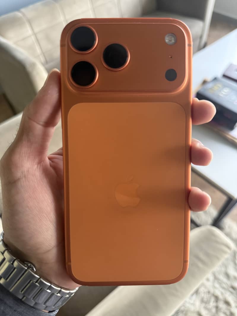 Apple iPhone 17 Pro Max 0