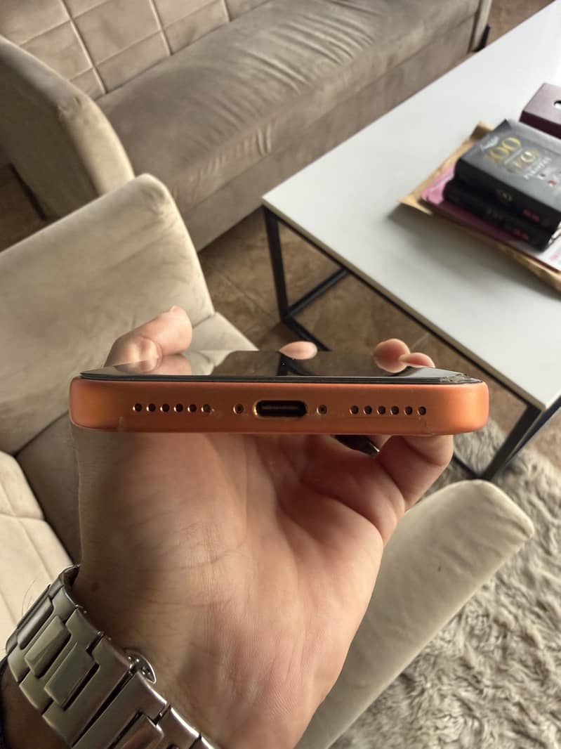 Apple iPhone 17 Pro Max 3