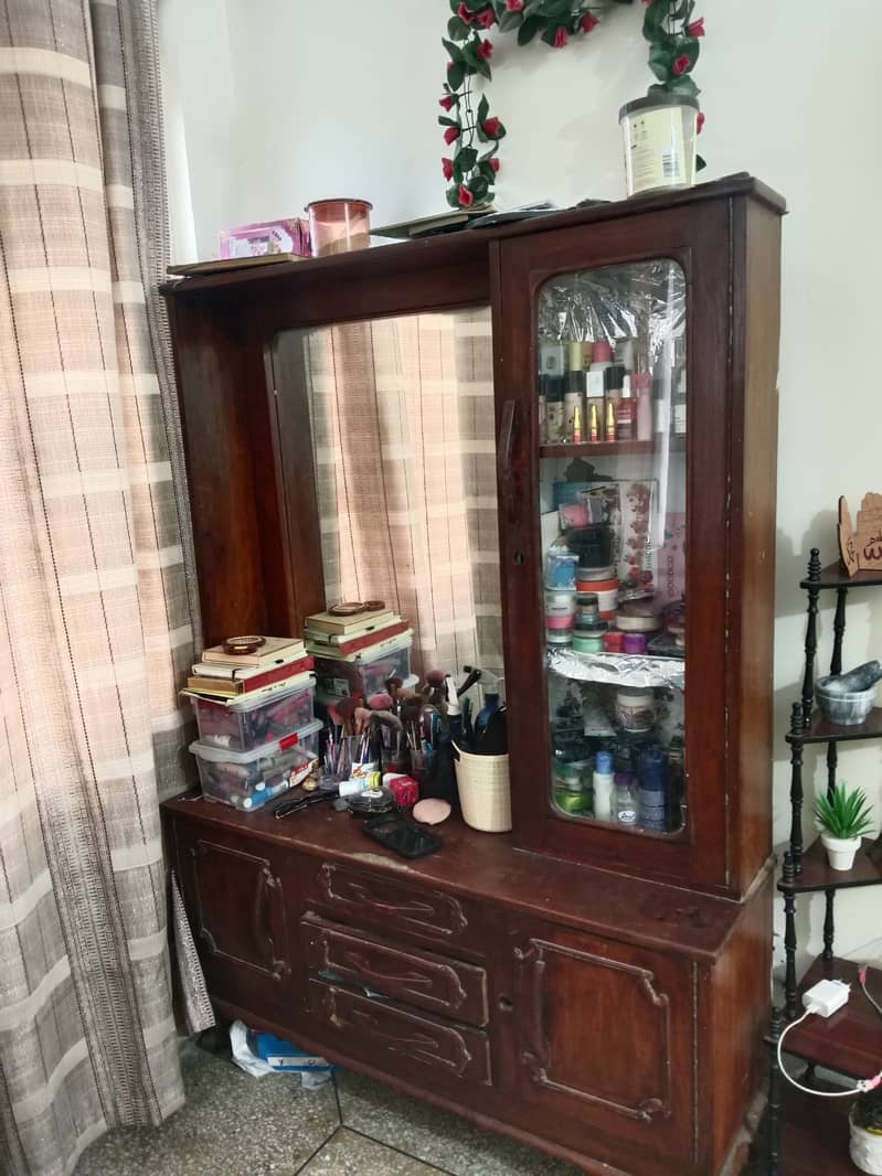 Dressing table 1