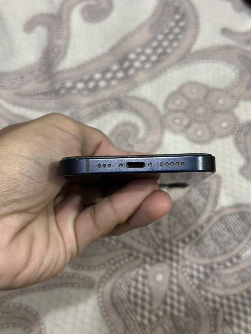 Apple iPhone 12 2