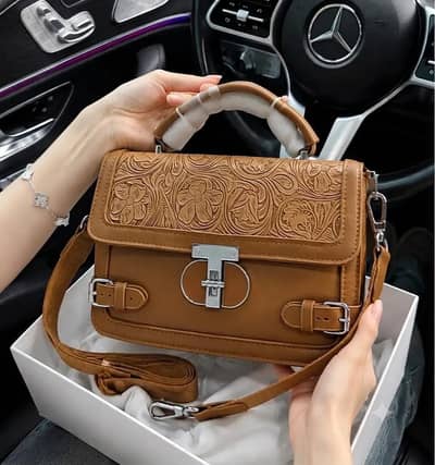woman cross body bag