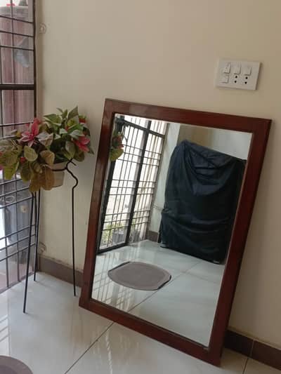 hanging mirror