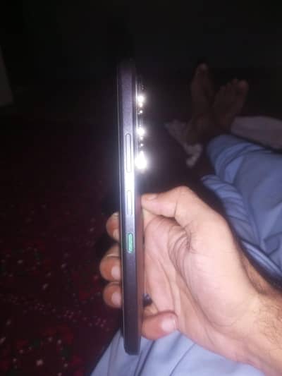 infinix hot 60 1 6+4+128/03085538385
