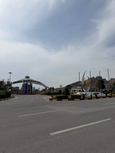 10 Marla plot for sale in one of the finest project by Faisal Town group.