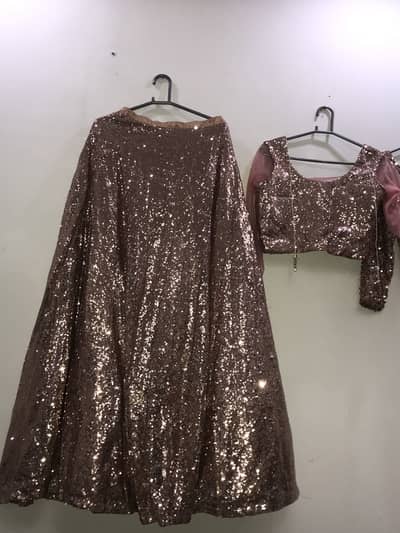 Shimmery lehnga