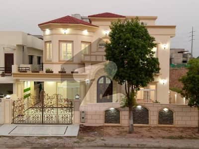 1 Kanal House For Sale In G-13 Islamabad
