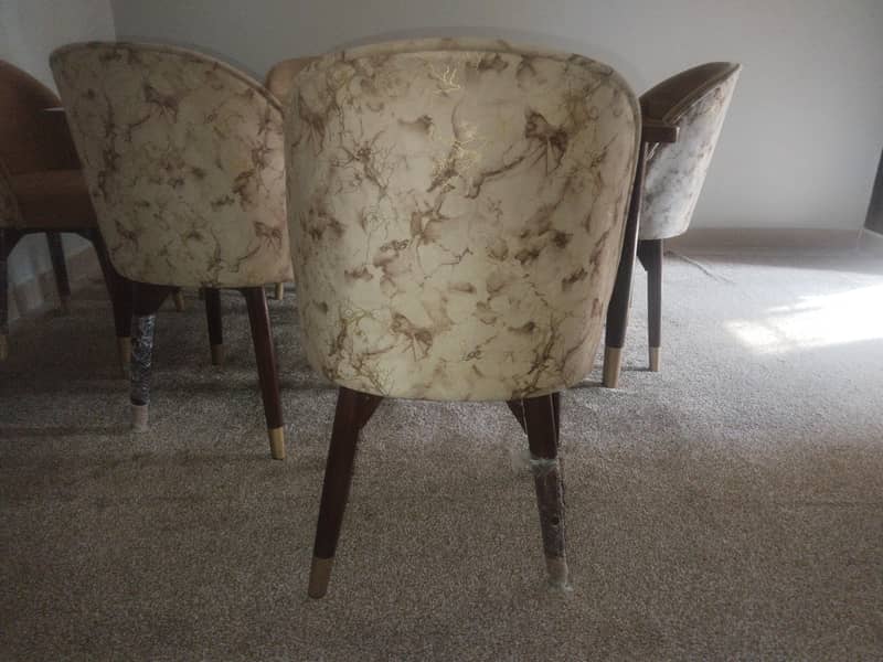 dinning table 4