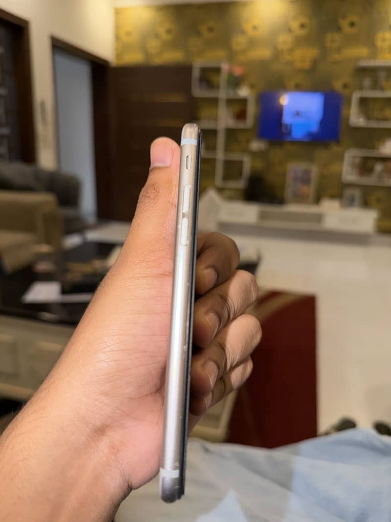 Apple iPhone 6S 2