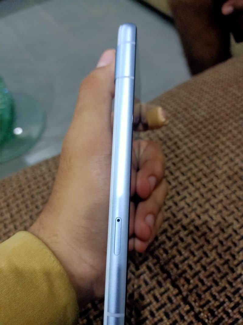 Google Pixel 7a 2