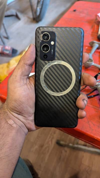 One Plus 9 8/128 Gaming phone