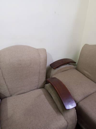 Sofa set available for sale