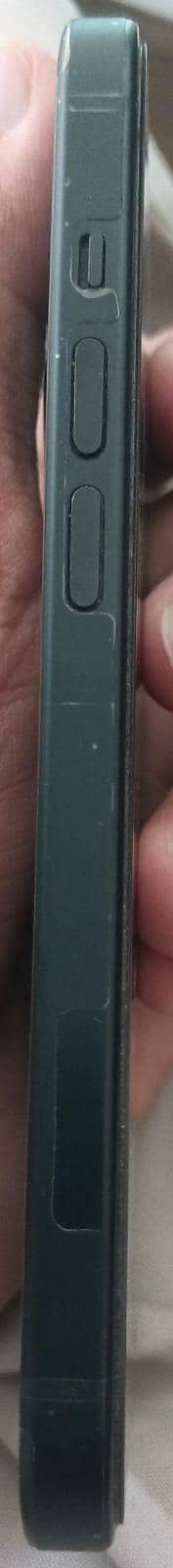 Apple iPhone 15 4