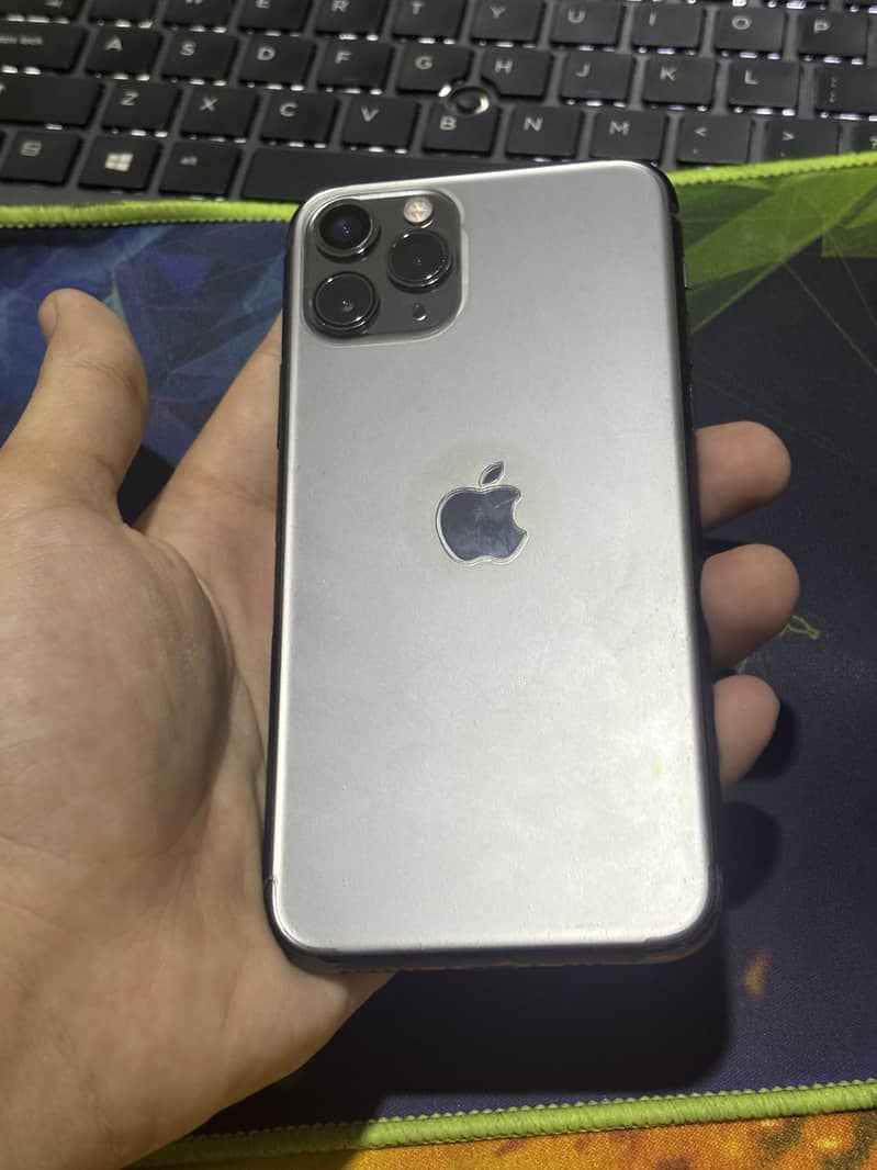 Apple iPhone 11 Pro 1