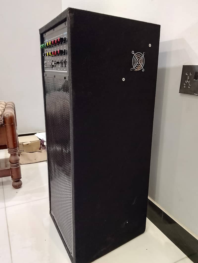 Tower Speaker with professional Echo system 2