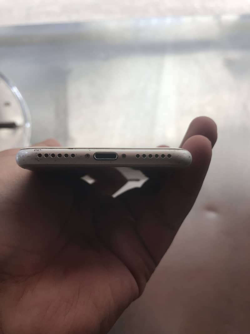 Apple iPhone 7 6