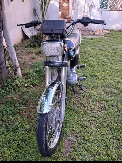 125 motorcycle 2015 Model