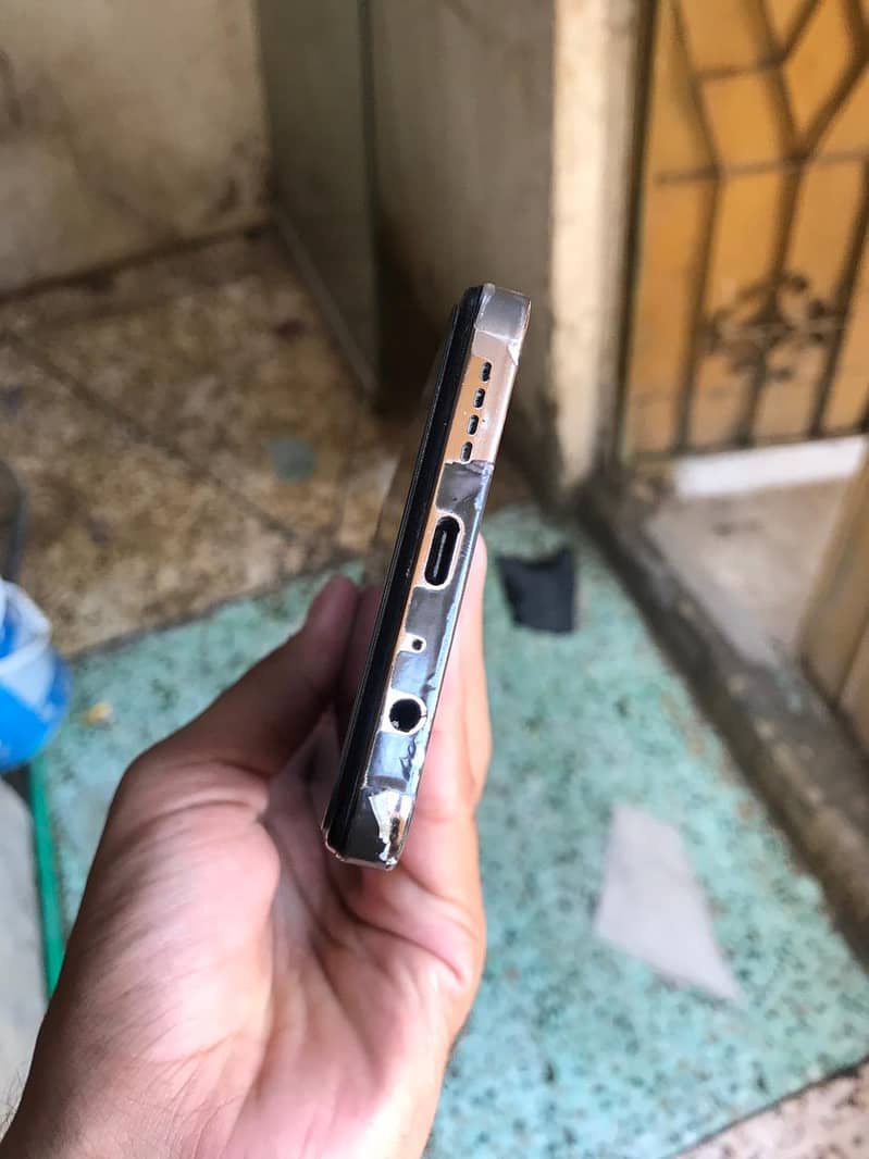 Infinix Note 30 5