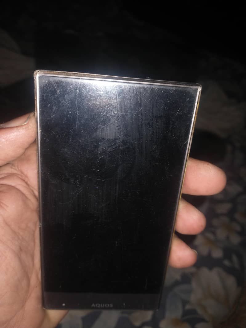 aquos Sharp mobile 4