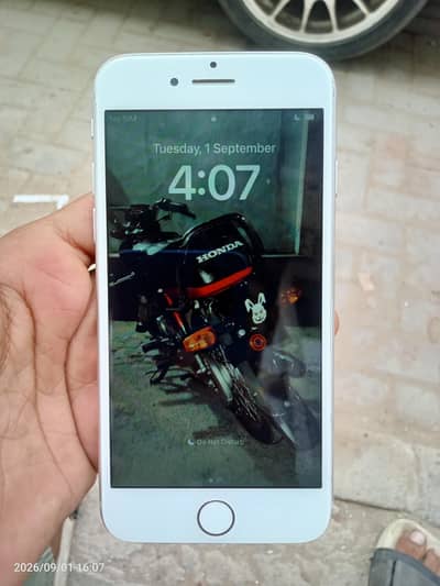 Apple iPhone 8