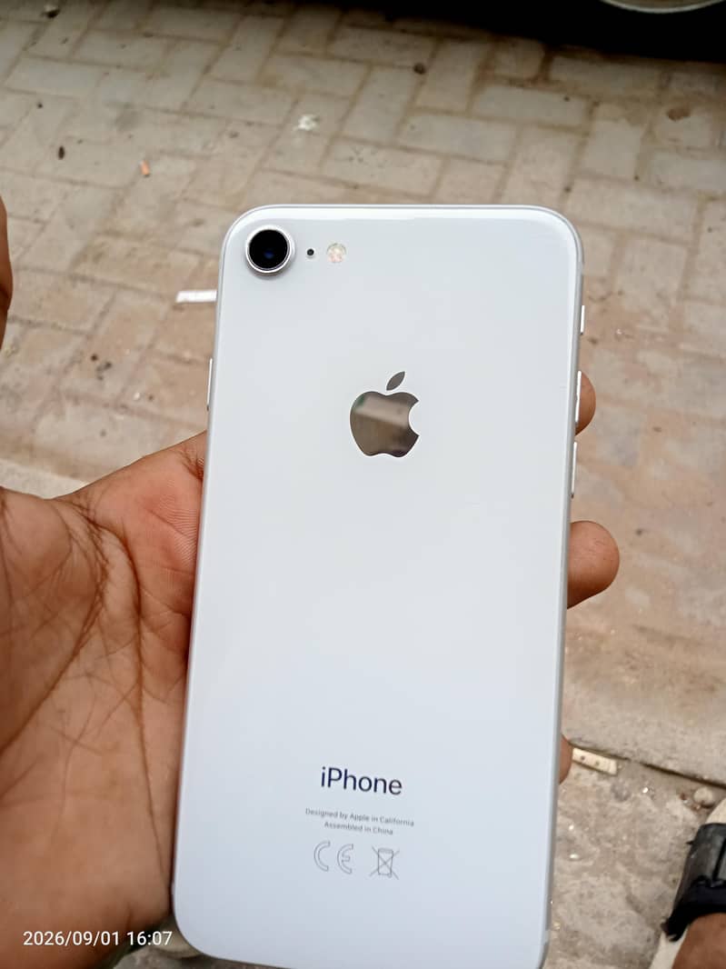 Apple iPhone 8 7