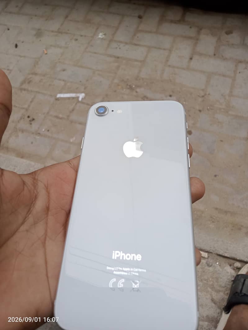 Apple iPhone 8 8
