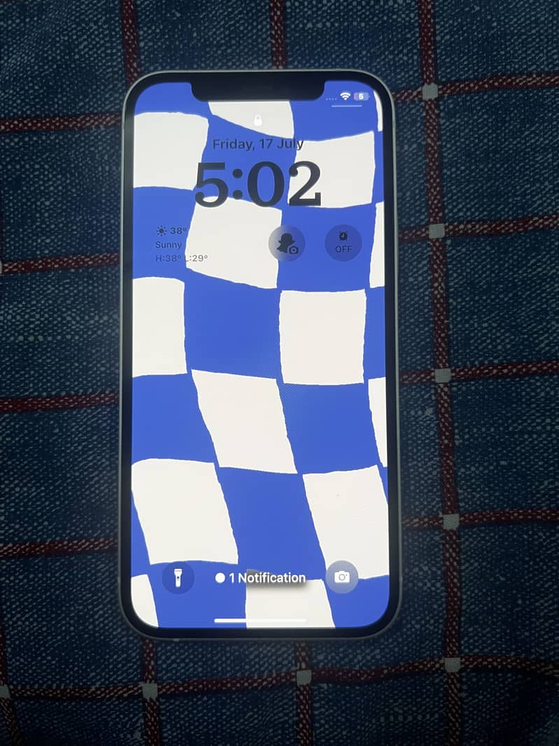 Apple iPhone 12 1