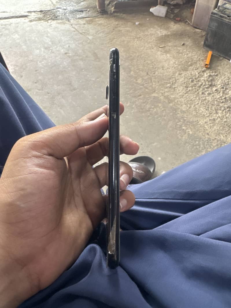 Apple iPhone 7 Plus 1