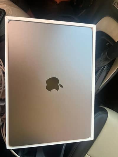 Apple MacBook Air M3  8GB RAM | 256GB SSD
