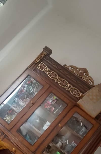 brtano wali almari hai