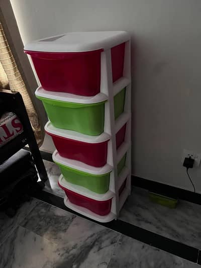 Colorful drawer for 5,000  only
