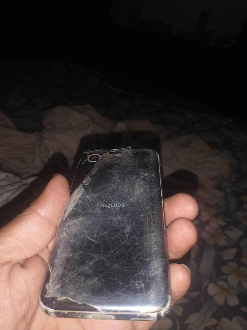 aquos Sharp mobile 3