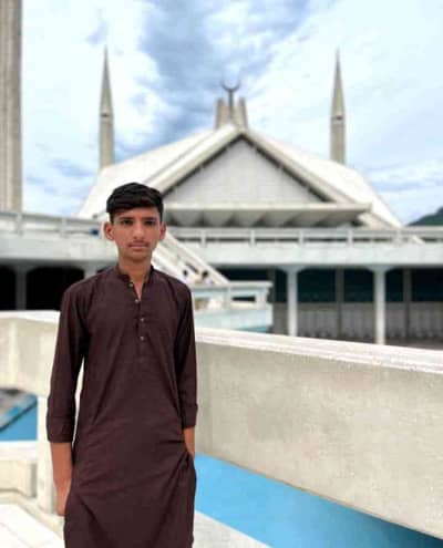 zeeshan 