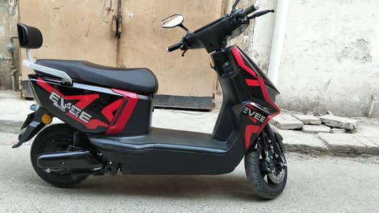 EVEE GEN Z Red Scooter - Lithium Battery Model