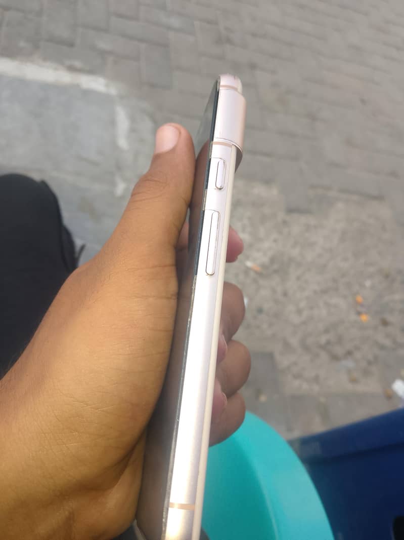 Google Pixel 8 1