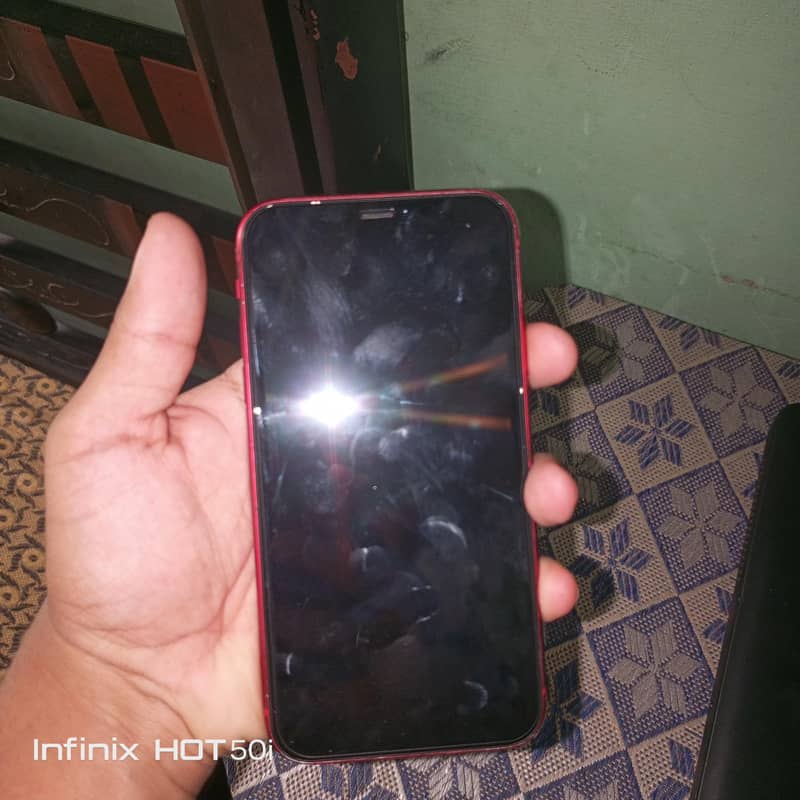 Apple iPhone 11 0