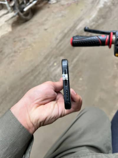 Apple iPhone 16 Pro