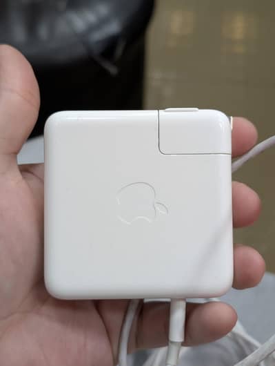 MacBook Genuine Charger 61w