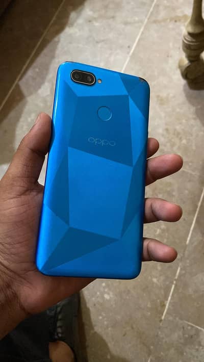 OPPO A12